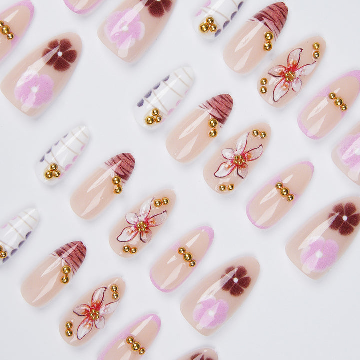Glamorous artificial nails Kalsten