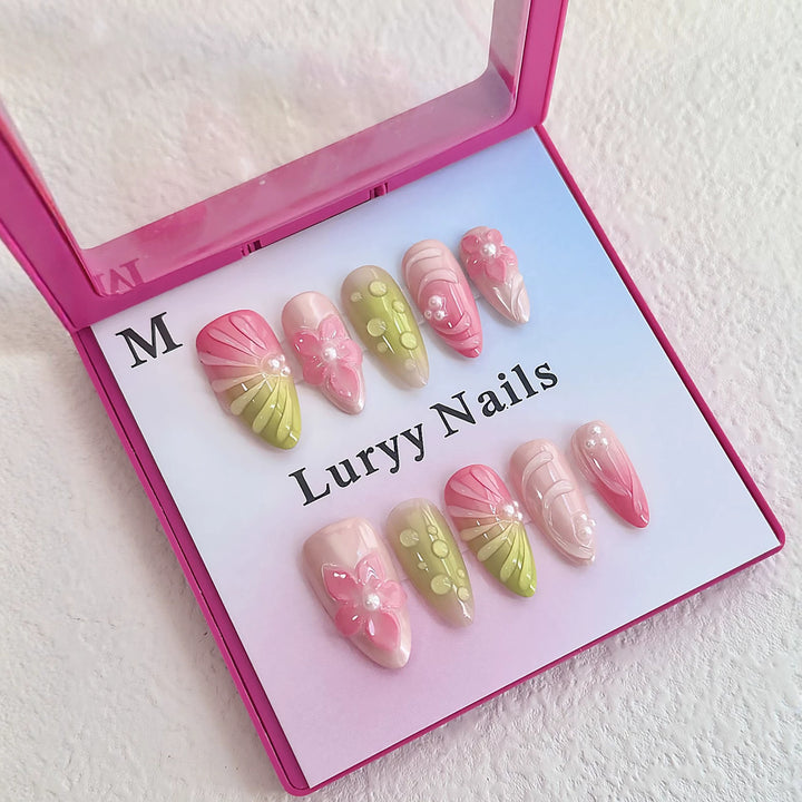 Artistic Nail Art Kalsten