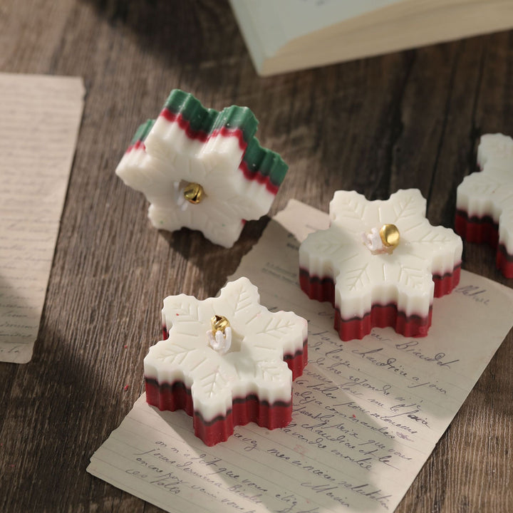 Festive Snowflake Layered Soy Wax Tabletop Candle with Decorative Bell Wick