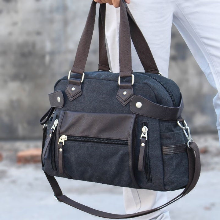 Shoulder bag with multiple compartments and comfortable carrying system Kalsten