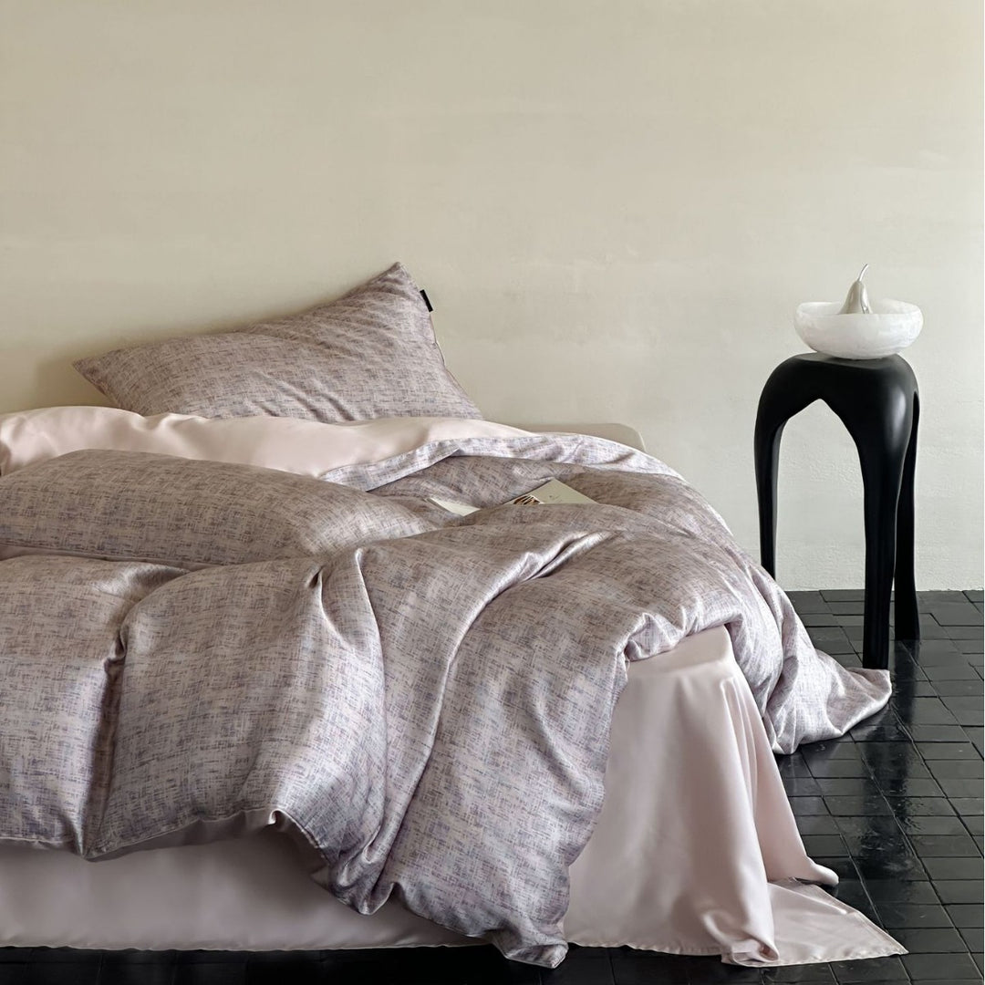 Satin bedding set with floral print and ruffle