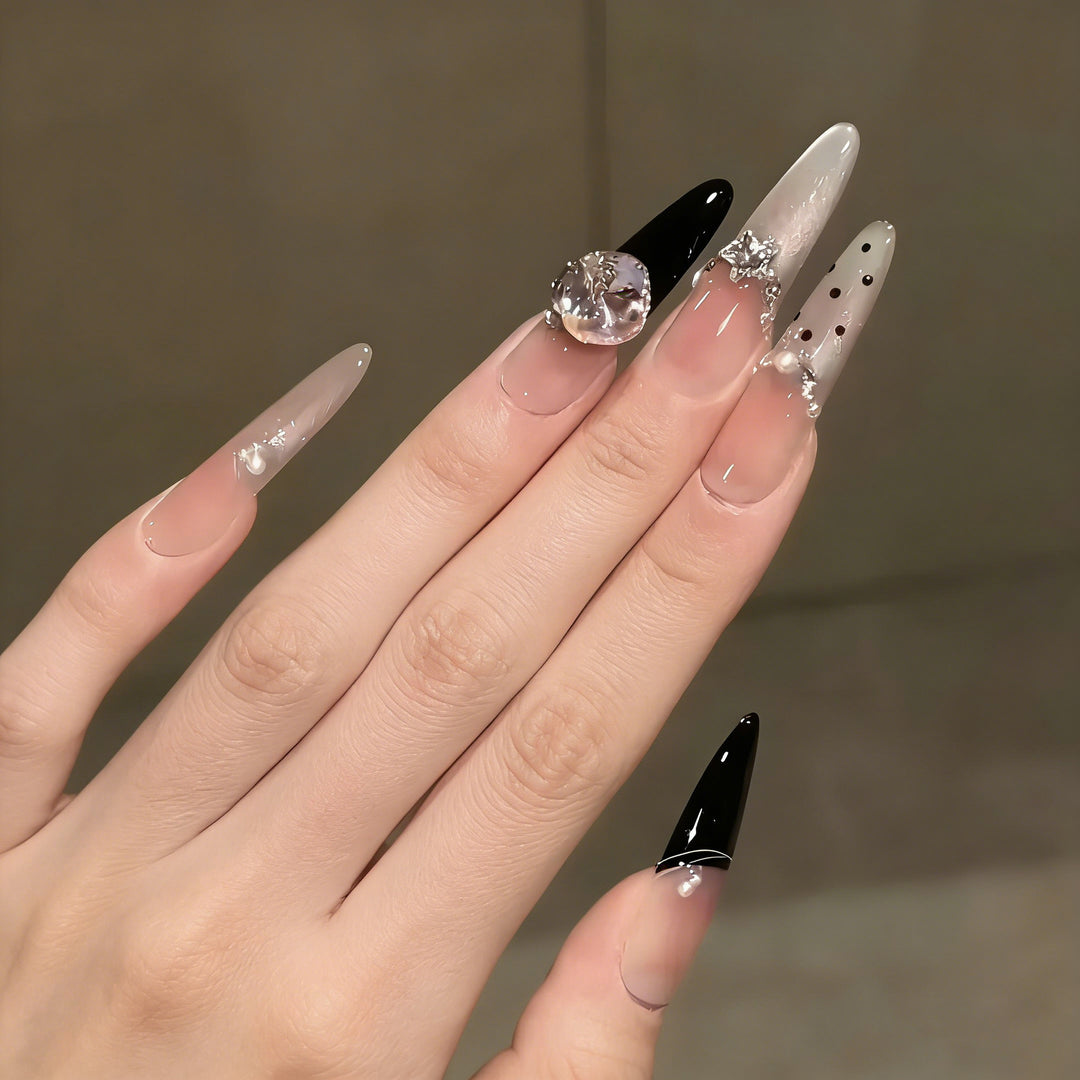 Artificial nail set with elegant glitter and 3D applications Kalsten