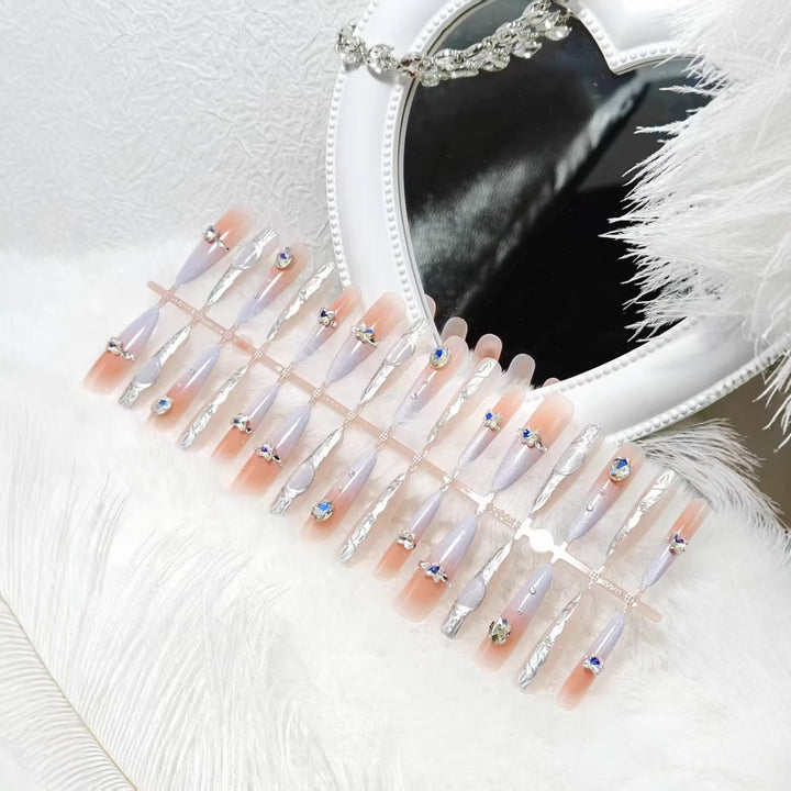Artificial nails with elegant glitter design and fine 3D decorations Kalsten