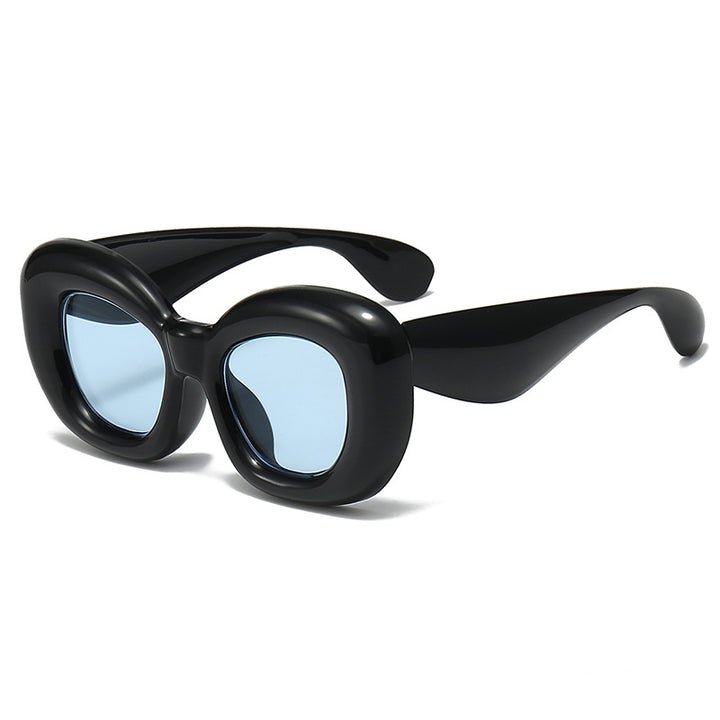 Retro-Style Oversized Sunglasses