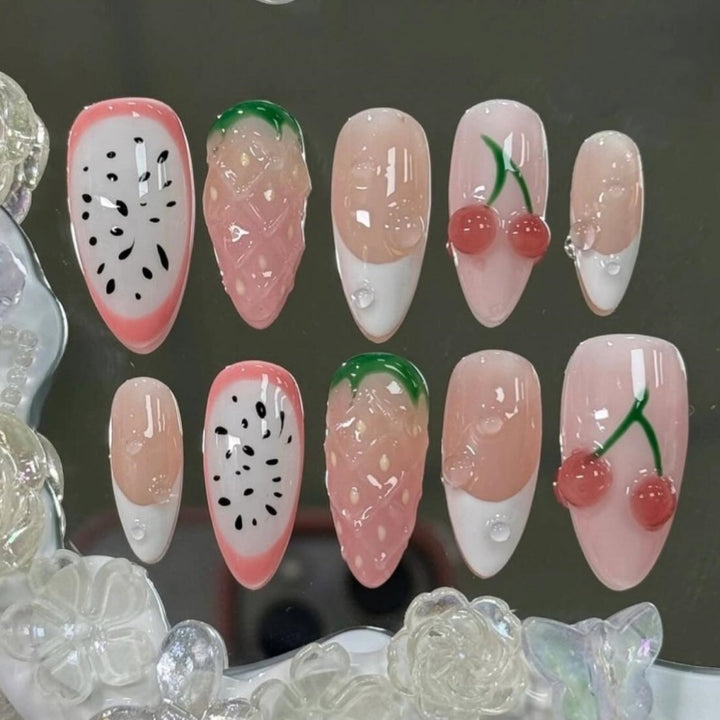 Artistic Floral and Star-Embellished Press-On Nail Set Kalsten