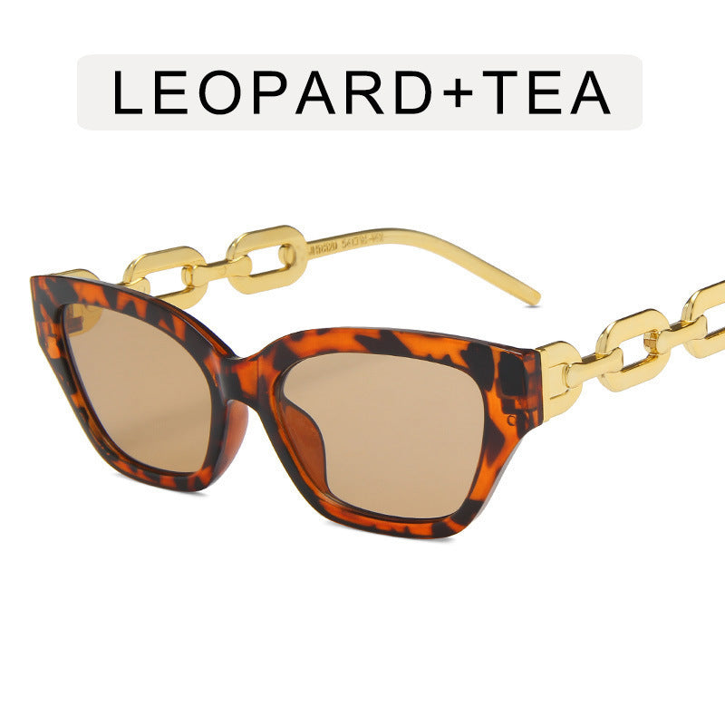 Chic Cat-Eye Sunglasses with Statement Chain Kalsten