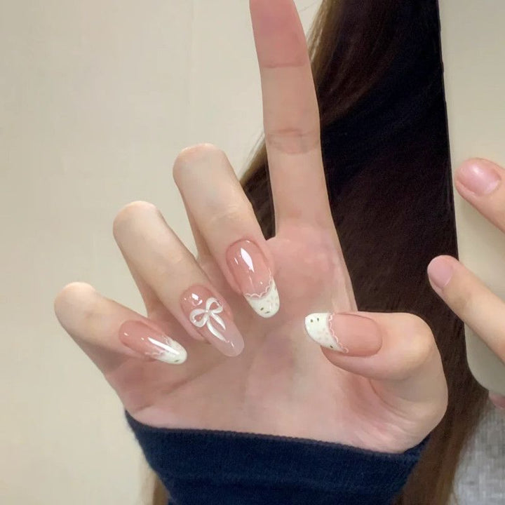 Whimsical Character-Designed Press-On Nail Art Kalsten