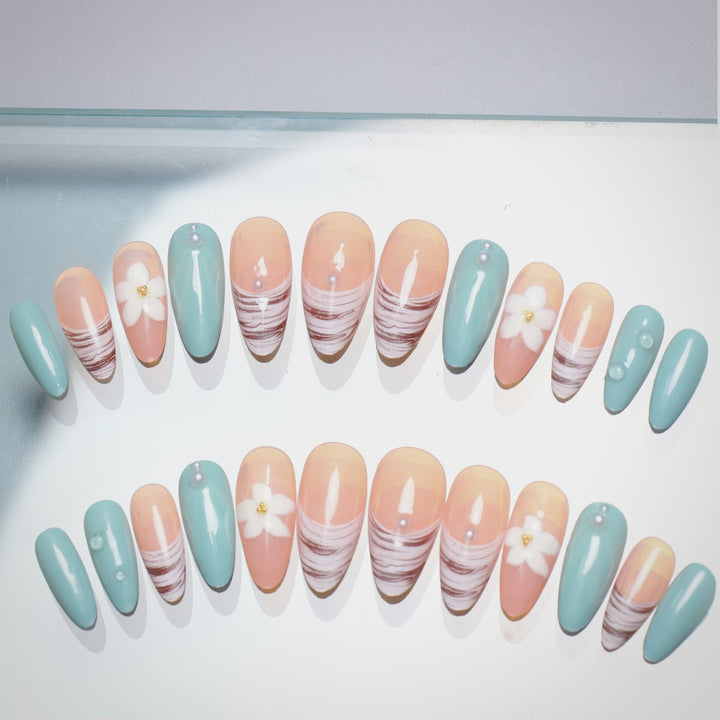 Artistic Floral Nail Extensions Kalsten