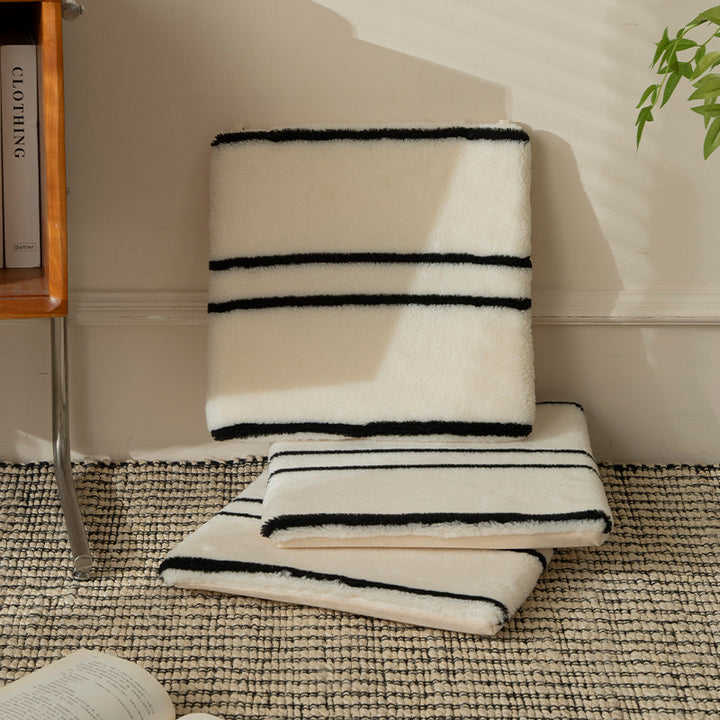 Reversible seat cushion made of teddy plush with non-slip bottom and contrast stripes Kalsten