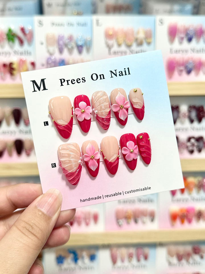 Artistic Press-On Nail Art Set with Floral and Gem Accents  1791774221
