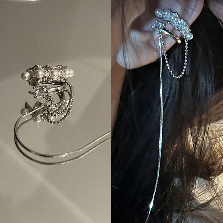 Elegant Pearl and Crystal Chain Ring Kalsten