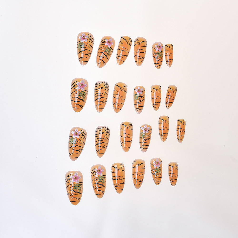 Floral Design Press-On Nail Set Kalsten