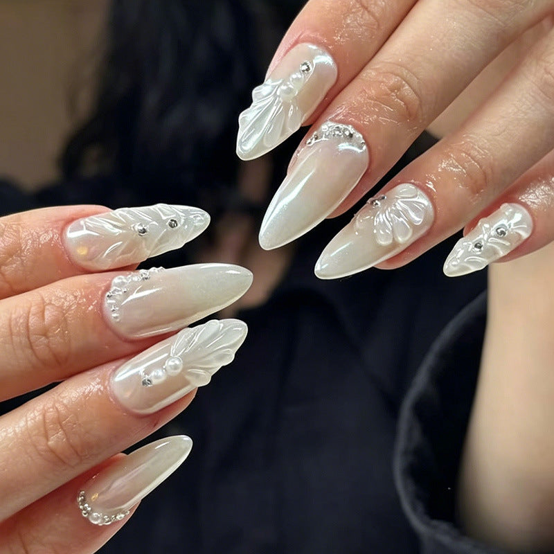 Elegant Rhinestone-Embellished Nail Tips Kalsten