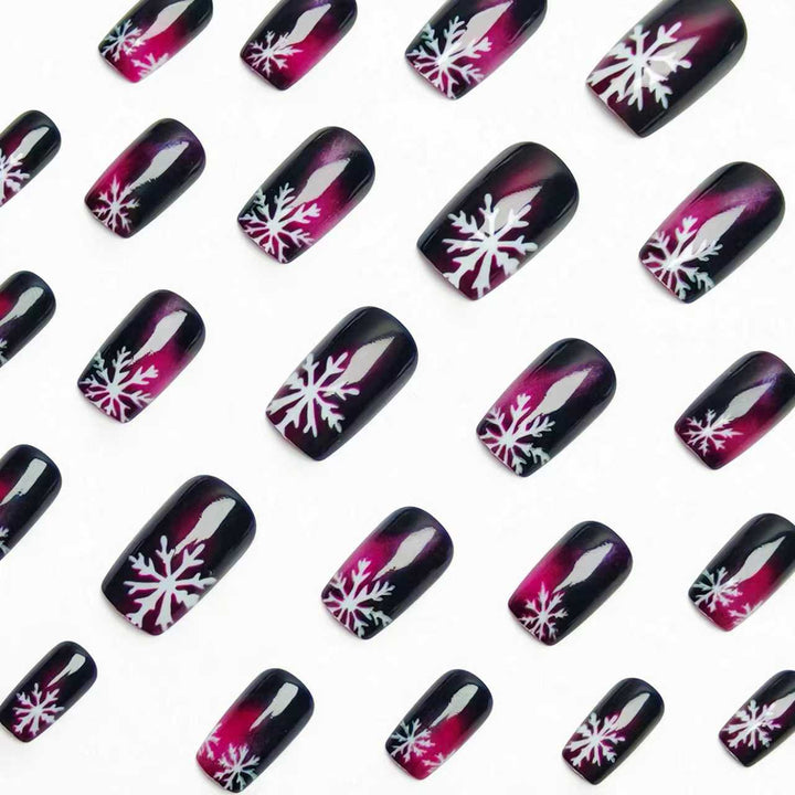 Artificial nails with festive snowflake design Kalsten