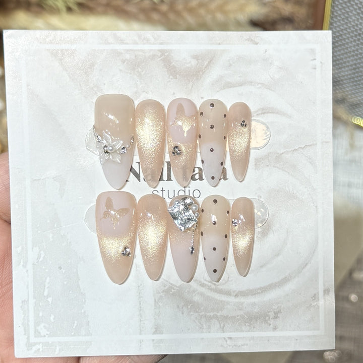 Elegant Press-On Nail Art Set with Decorative Floral Accents Kalsten