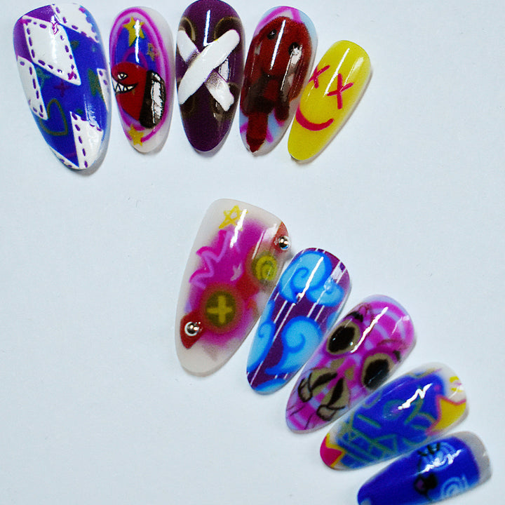 Artistic Kiss-Themed Press-On Nail Art Kalsten