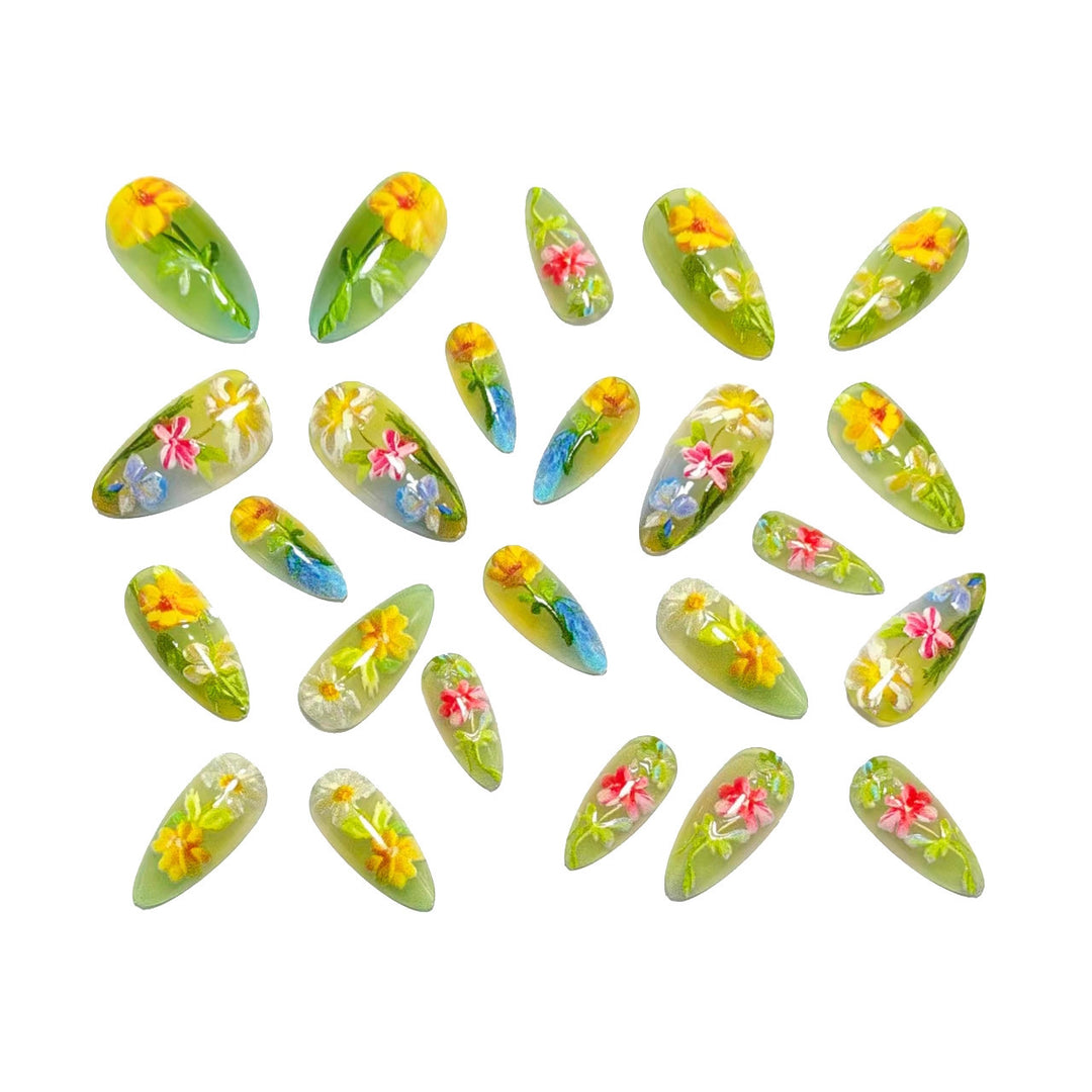 Artificial nail with cheerful floral design Kalsten