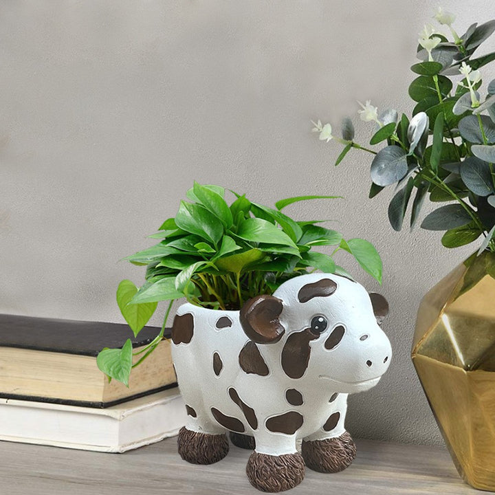Flower pot in the shape of a cow Kalsten