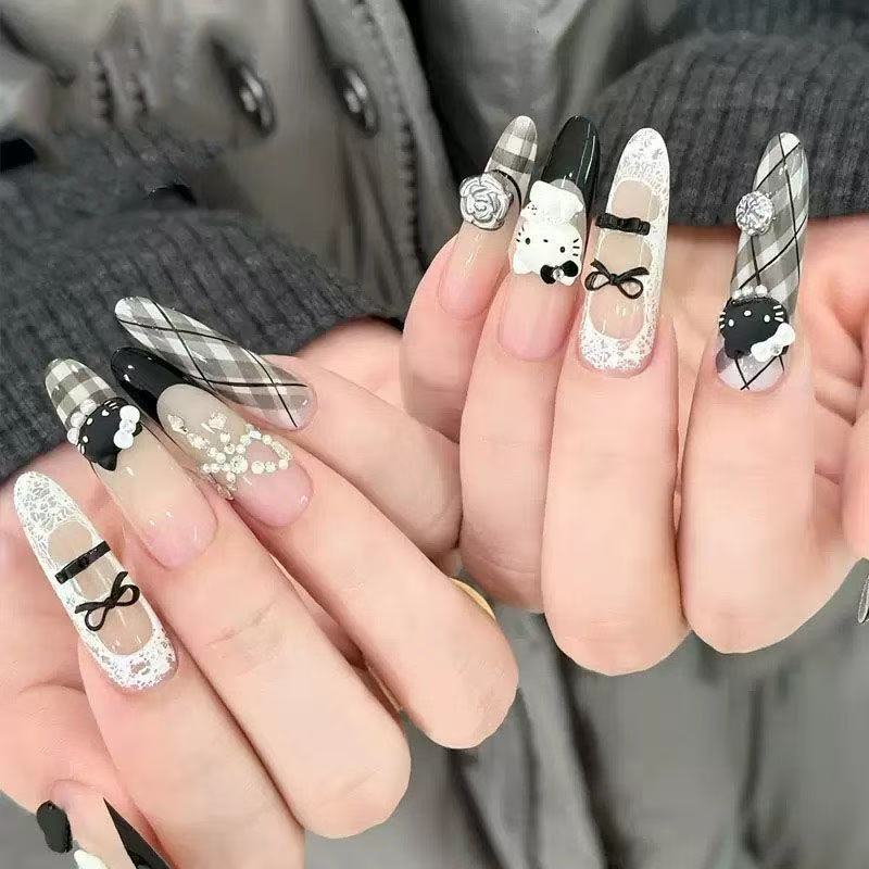 Decorative Character Press-On Nail Set Kalsten