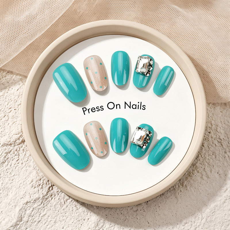 Decorative Press-On Nail Set with Elegant Accents Kalsten