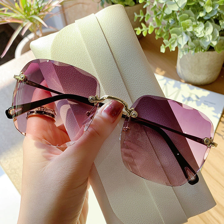 Women's stylish wing sunglasses with high-quality metal frame Kalsten