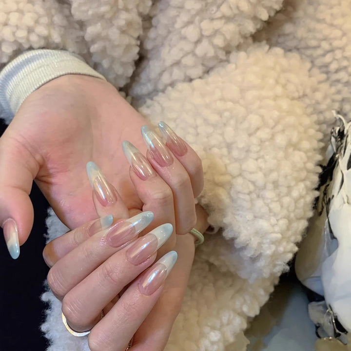 Elegant and Shiny Artificial Nails Kalsten