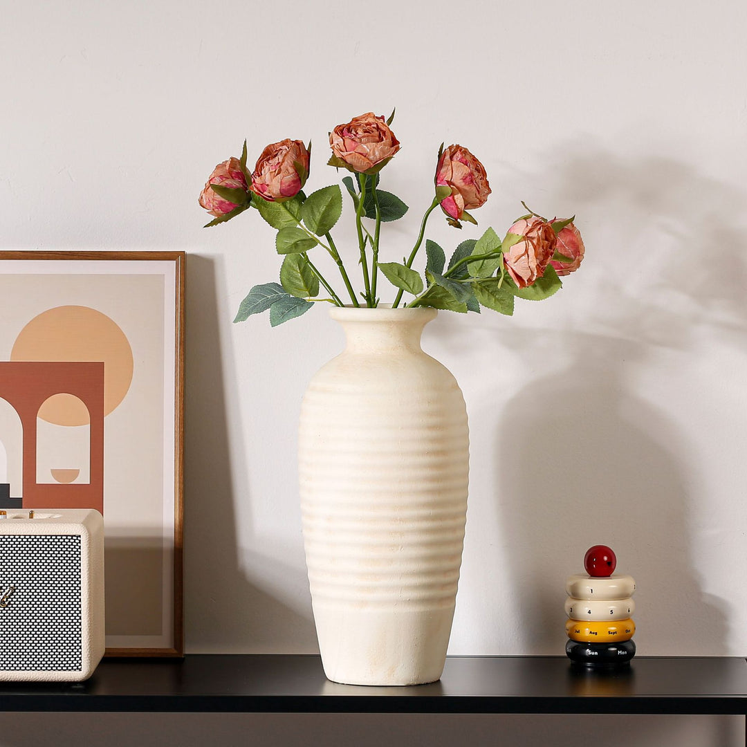 Handcrafted ceramic vase with ribbed structure Kalsten