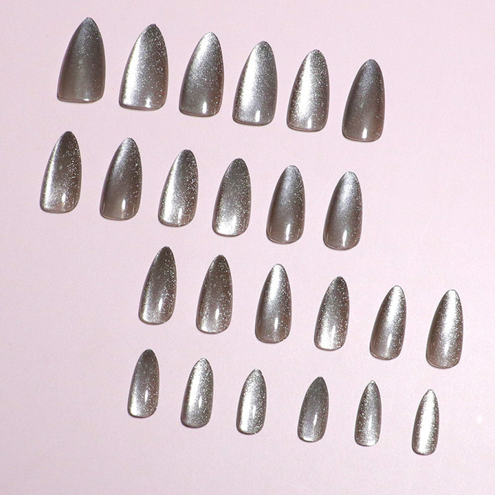 Glamorous Shimmering Press-On Nail Tips Kalsten