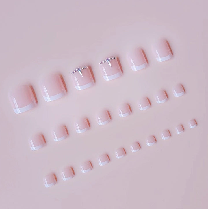 Nail art set with elegant rhinestone details Kalsten
