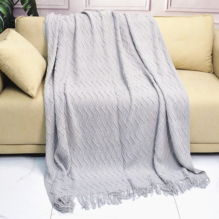 Textured Pattern Throw Blanket
