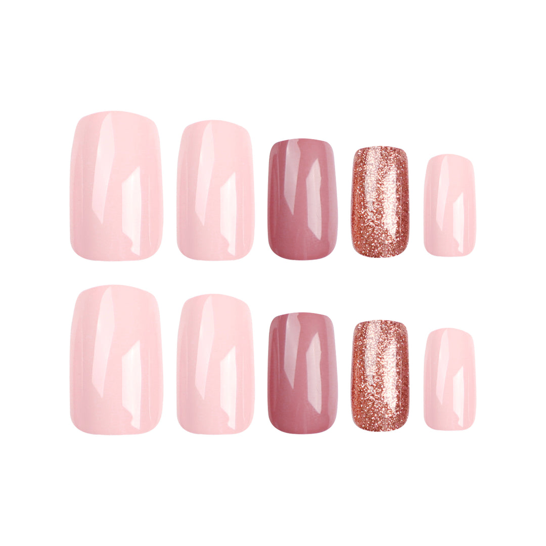 Nail extensions with shimmering accents Kalsten