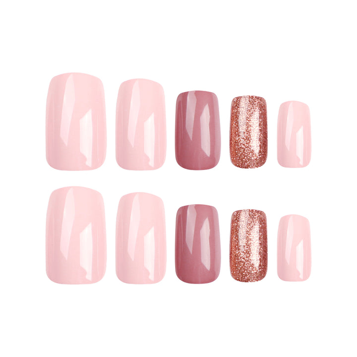 Nail extensions with shimmering accents Kalsten