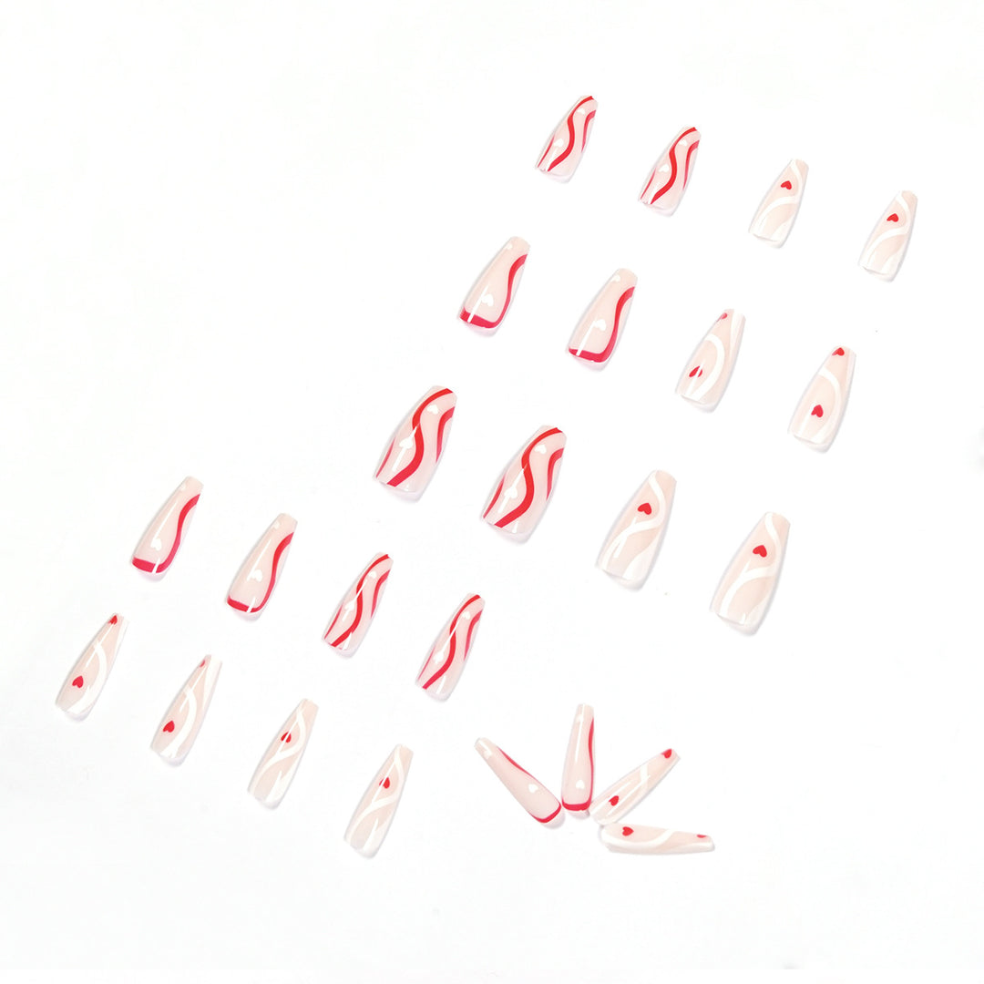 Artificial nail art with hearts Kalsten