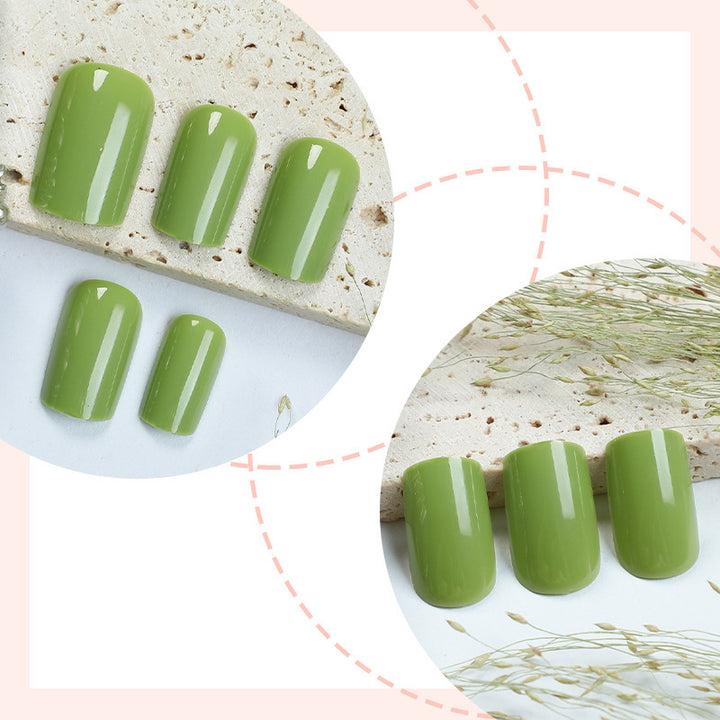 Acrylic nail set with shiny surfaces and perfect fit Kalsten