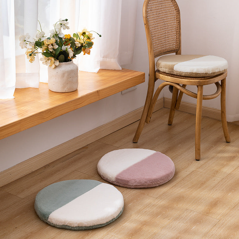 Round high-pile microfiber bath mat with two-tone division and non-slip base Kalsten