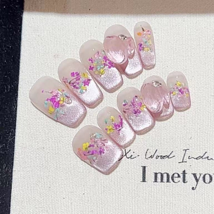 Artistic Floral Decorative Press-On Nails Kalsten