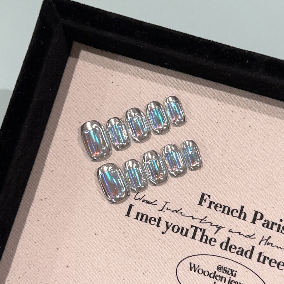 Shimmering Press-On Nail Collection