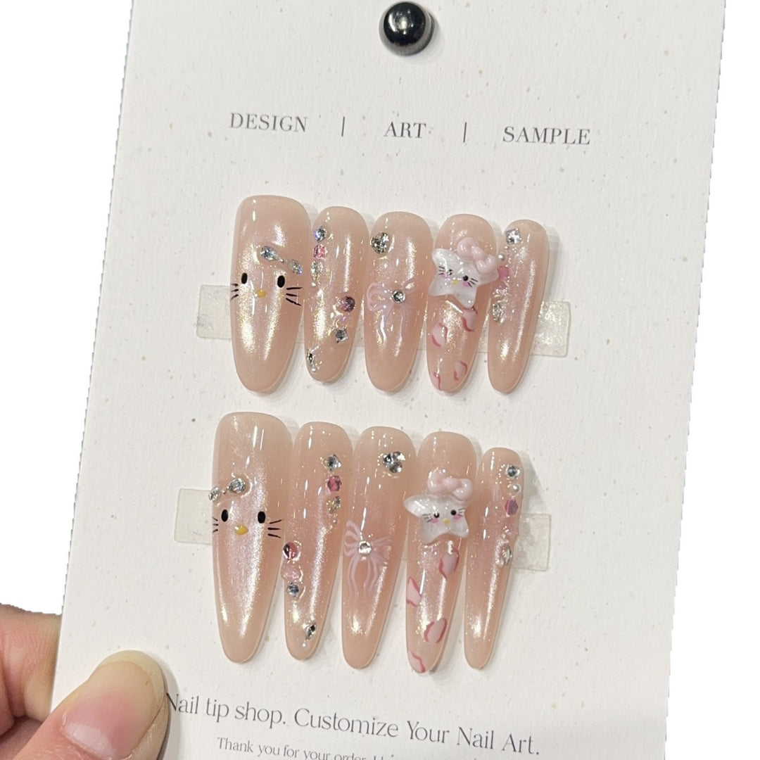 Artificial nails with Playful-Elegant Design Kalsten