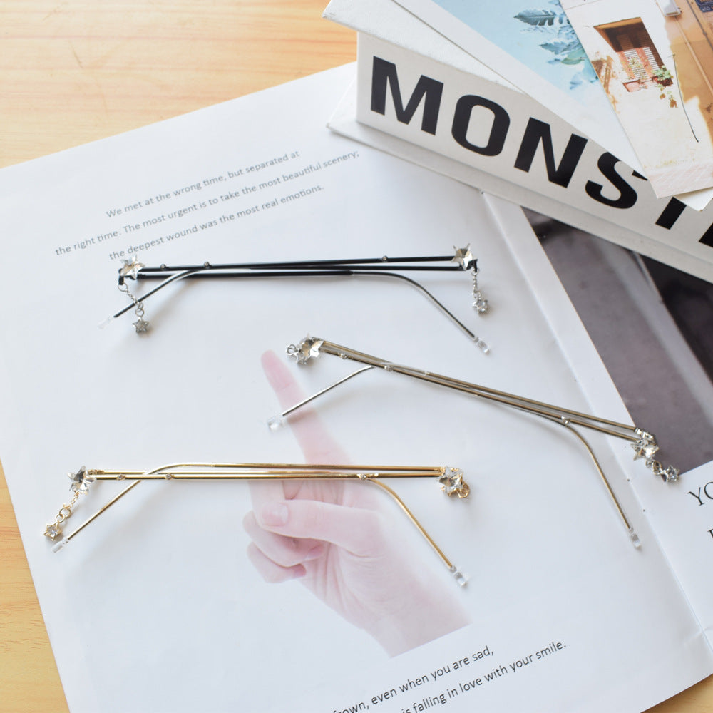 Star-Embellished Eyewear Chain Kalsten