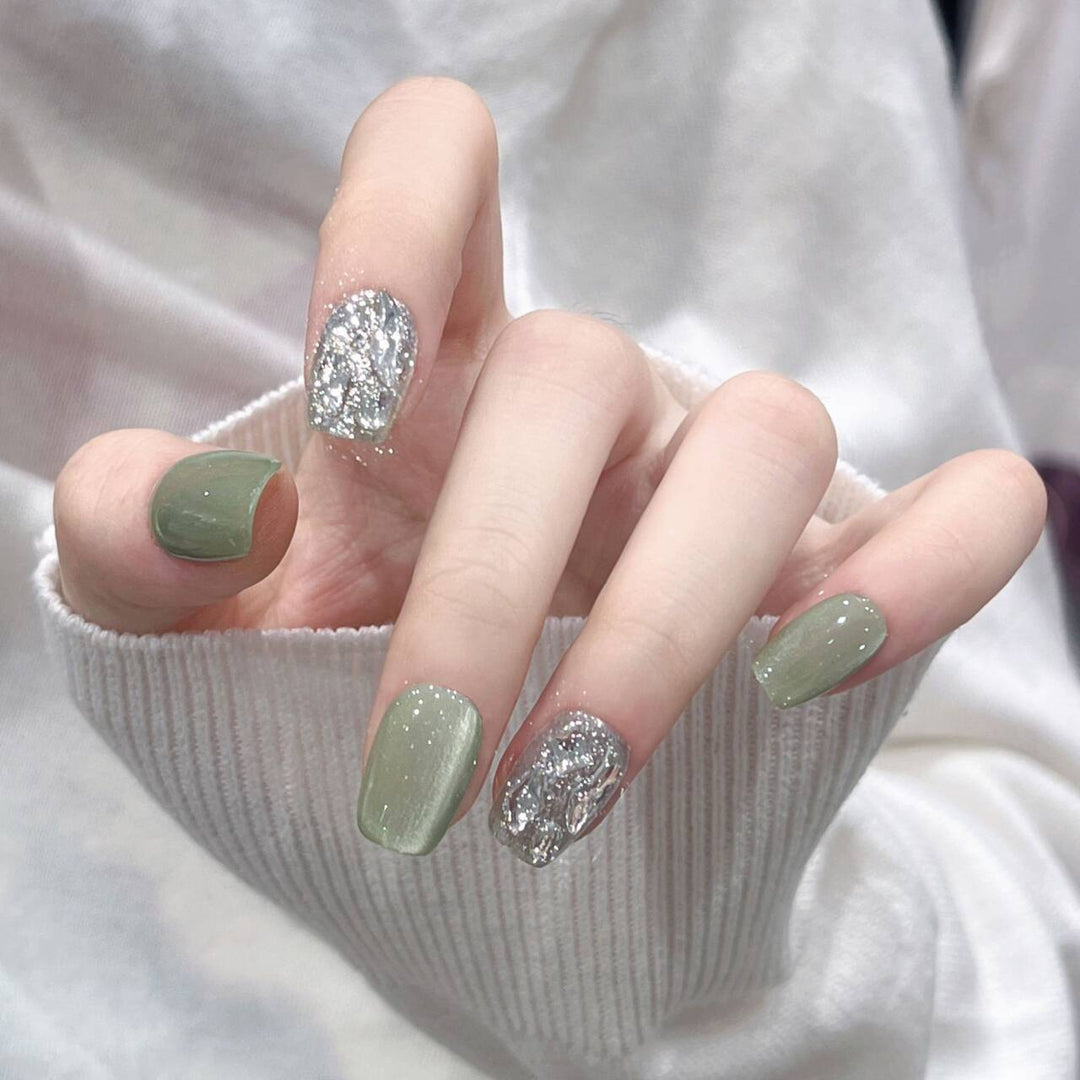 Glittery Decorative Press-On Nail Art Kalsten