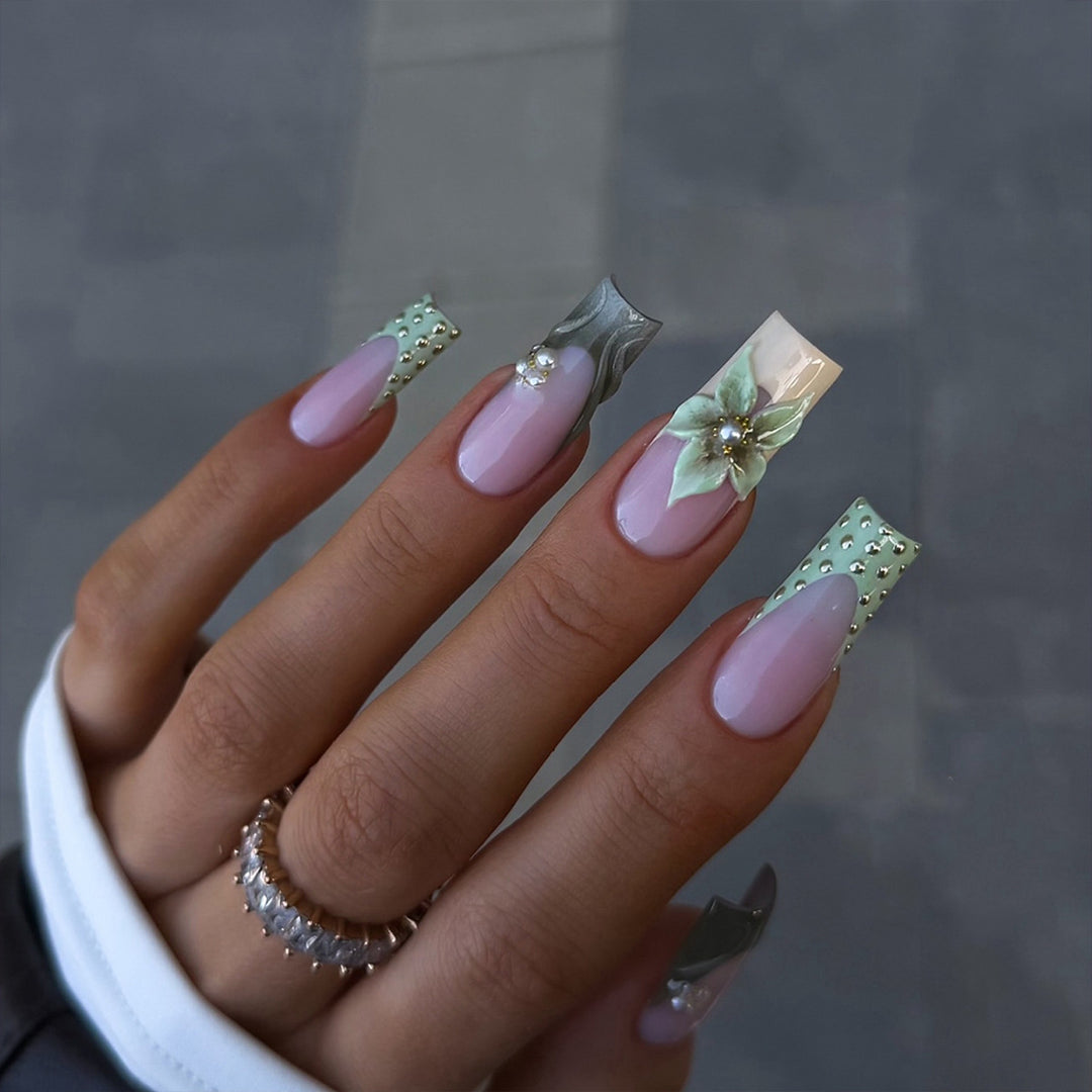 Creative acrylic nails with 3D floral design Kalsten