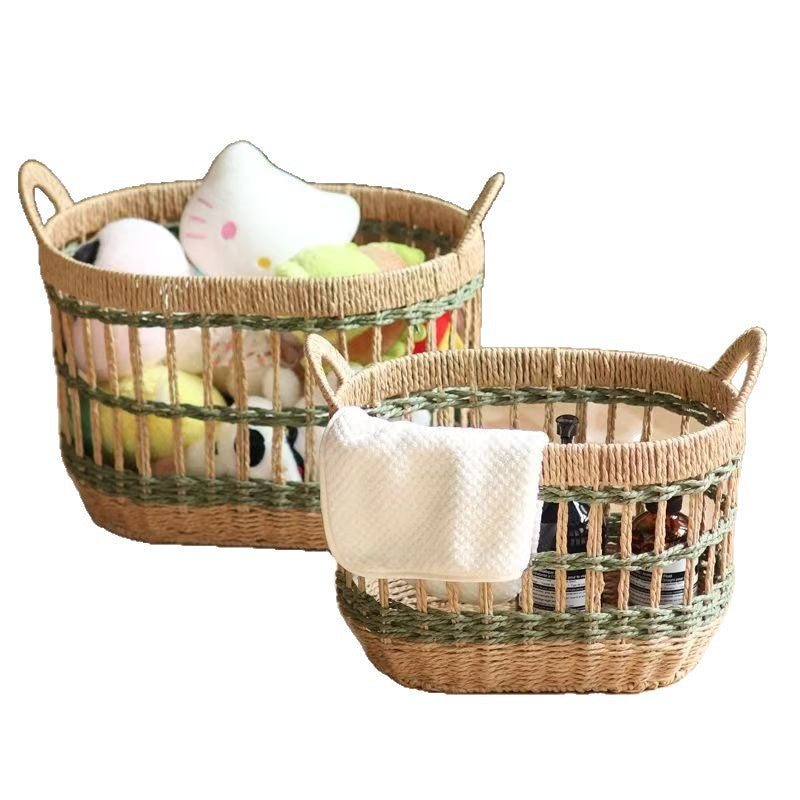 Decorative basket made of woven natural material Kalsten