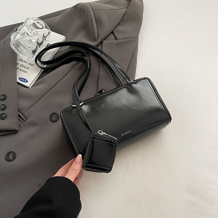 Elegant Structured Handbag Kalsten