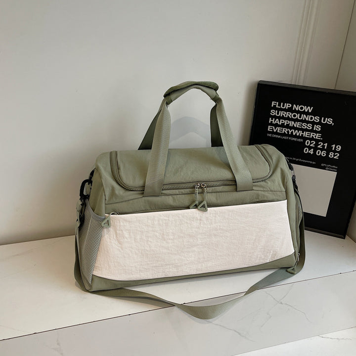 Sporty travel bag with sturdy carrying handles Kalsten
