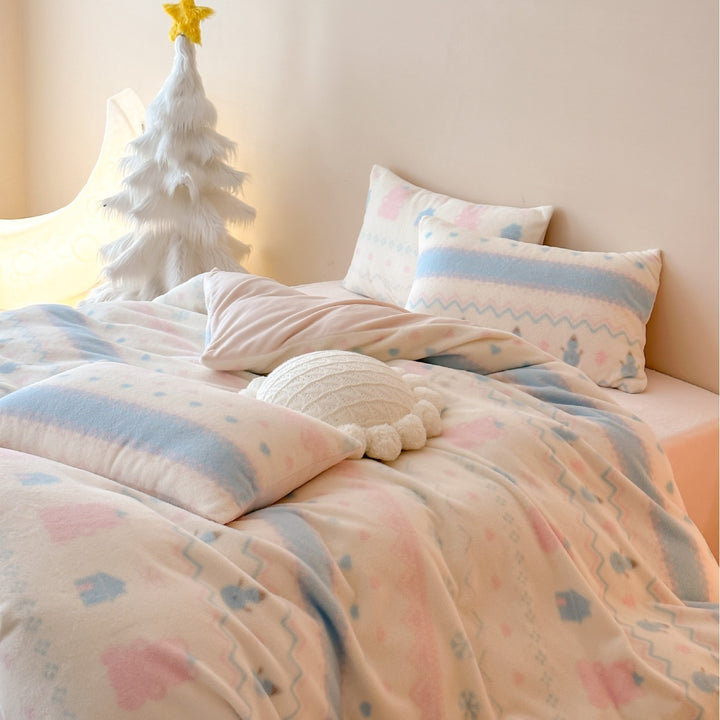 Microfiber fleece bedding set with reversible function and winter Norwegian & sheep pattern