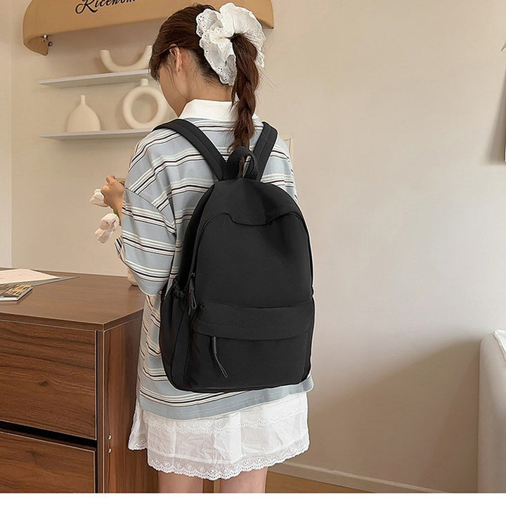 Leisure backpack with flexible side pockets and clear structure Kalsten