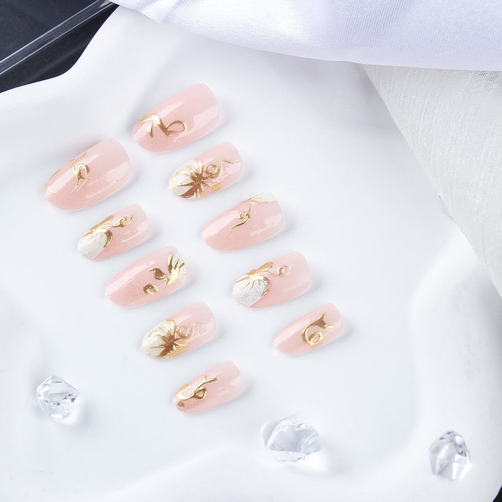 Elegant Floral Nail Art Design Kalsten