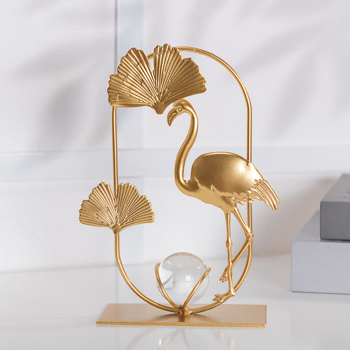 Decorative table sculpture Kalsten