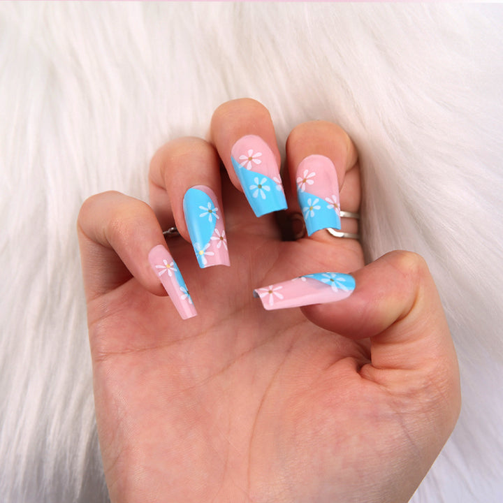 Artificial nails with delicate flower design Kalsten