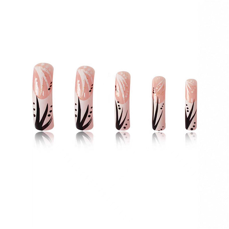 Artistic Press-On Nail Designs Kalsten